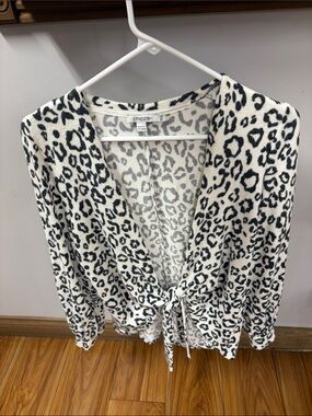 Chico's Black and White Leopard Tie-Front  Sweater XS EUC